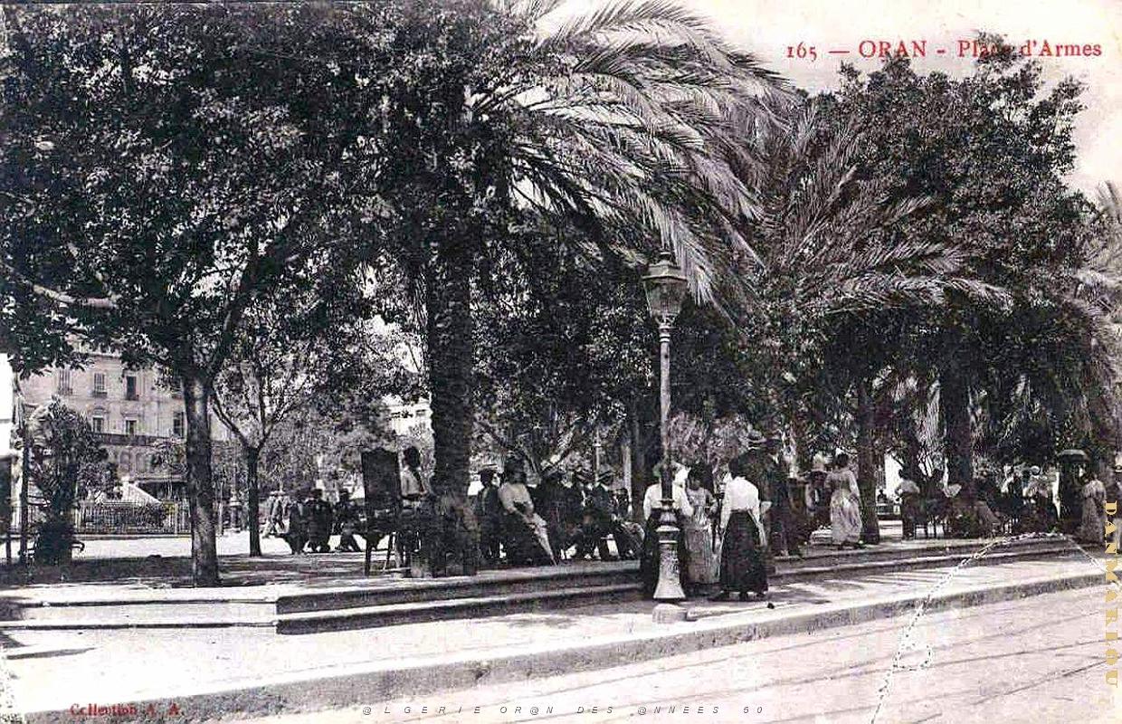 PA i- 08- Place d'armes animee.jpg